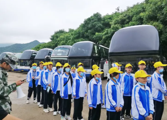 都市城際公交圓滿完成紅色研學大型運輸任務(wù)