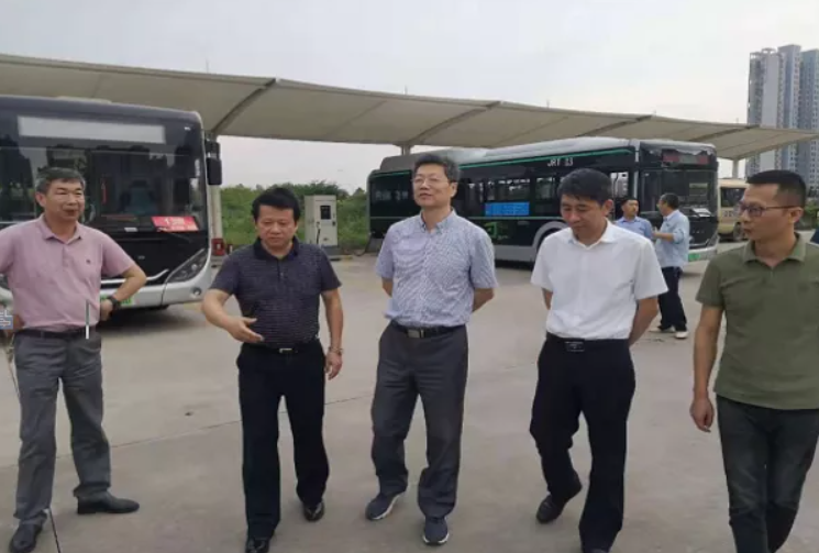 省交通廳安委會督查組督導(dǎo)吉安長運(yùn)、吉安公交安全生產(chǎn)工作