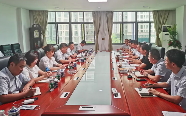 張小平一行赴吉安公交、吉安長運開展“三公”專項檢查并調研單車核算