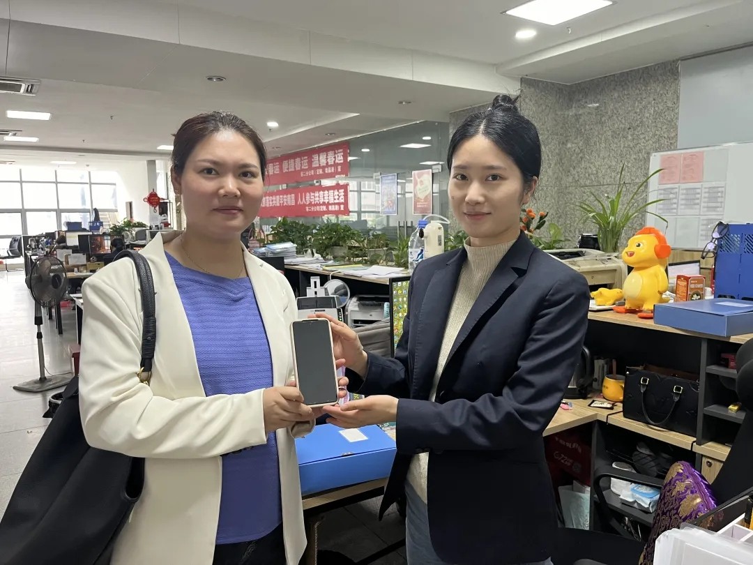 都市城際公交:粗心乘客遇見暖心司機