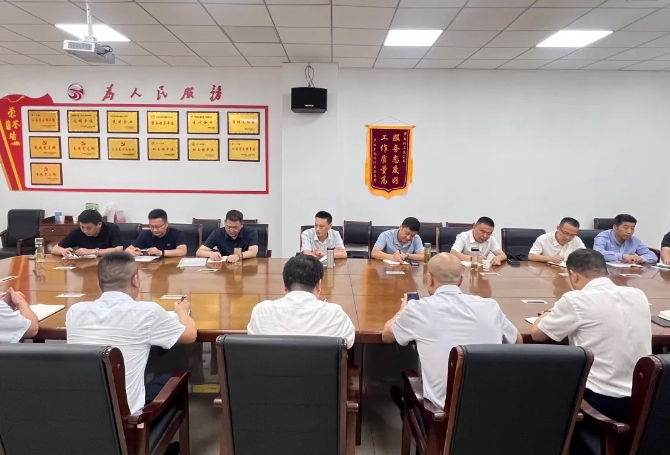 黃俊、占梁一行到鄱陽長運檢查指導(dǎo)工作