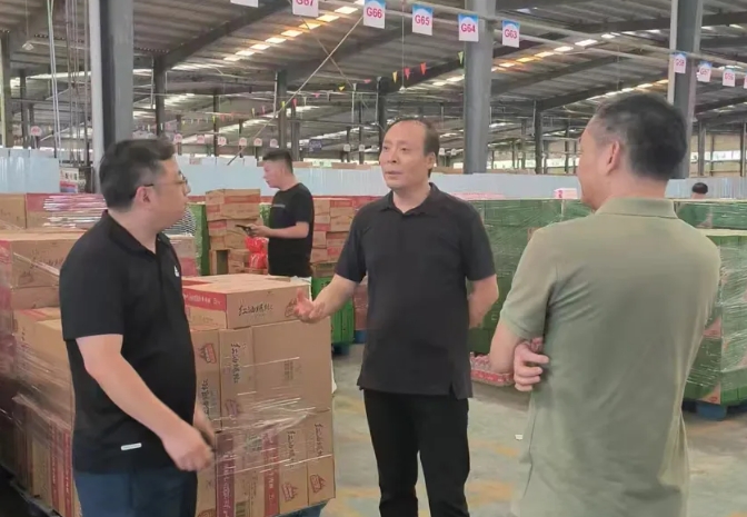 都市城際公交、大通物流 大通物流對(duì)倉(cāng)配一體化物流領(lǐng)域開(kāi)展調(diào)研學(xué)習(xí)