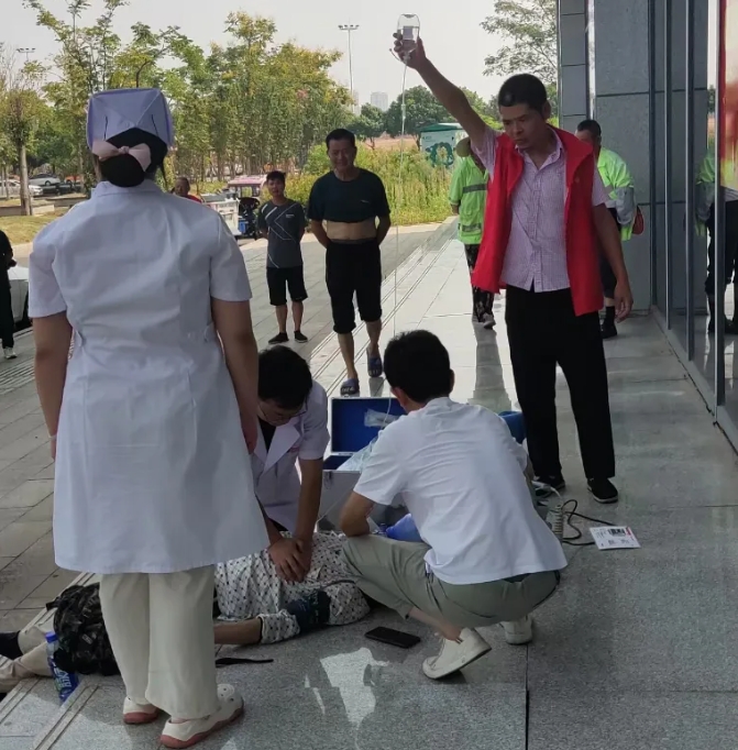 暖新聞 || 撫州長(zhǎng)運(yùn)：突發(fā)！黃金18分 他們與時(shí)間賽跑