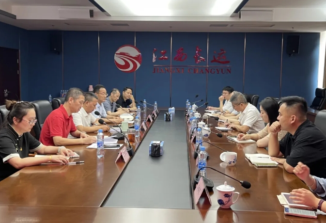 胡勁松督導(dǎo)江西長(zhǎng)運(yùn)“雙節(jié)”前信訪維穩(wěn)工作 李偉、穆孫祥陪同