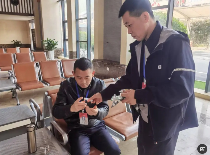 吉安長(zhǎng)運(yùn)：羊獅慕公司暖心舉措 筑牢景區(qū)交通安全防線